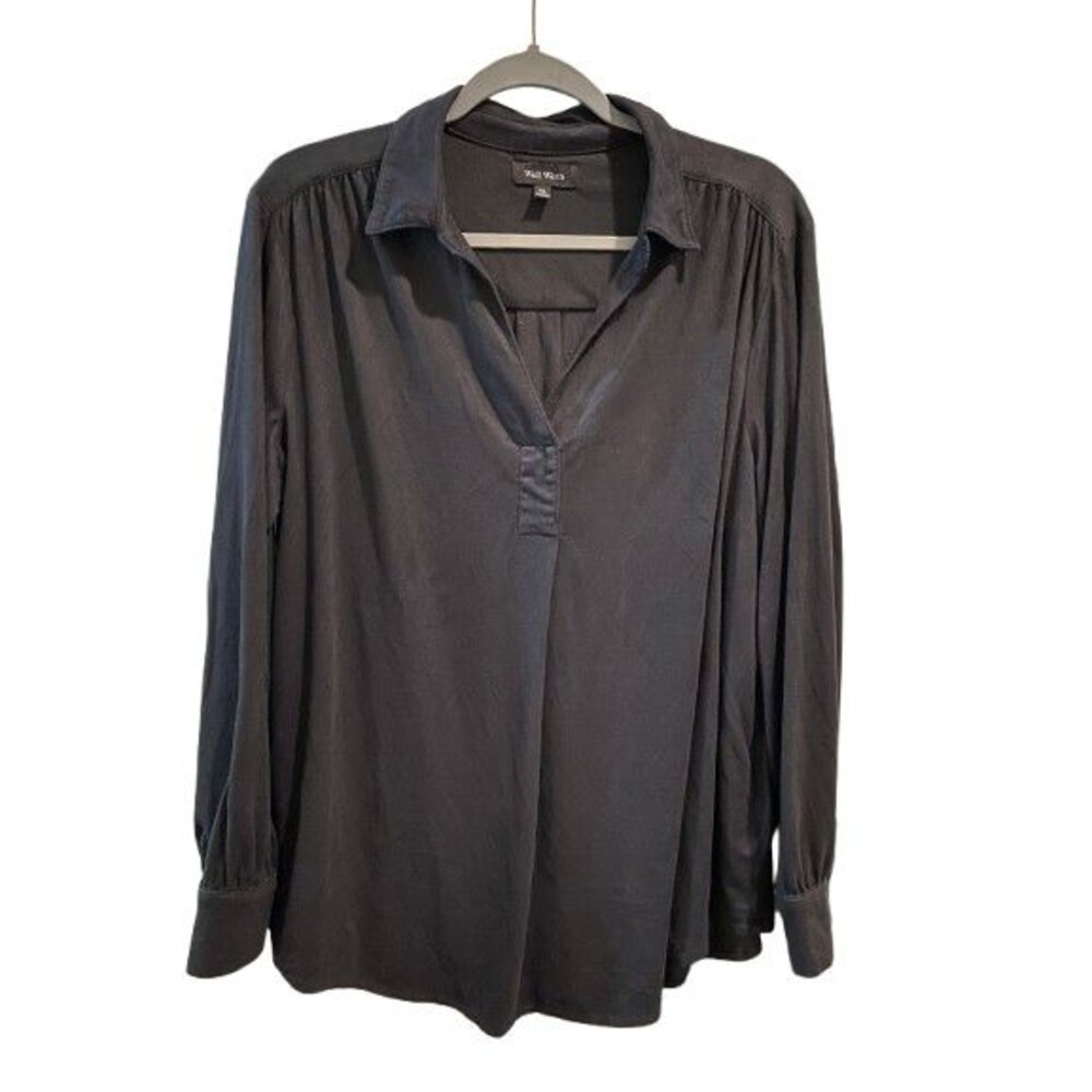 Women's XL Top Well Worn Black Pull-over V-Neck w/ Collar Long Sleeve